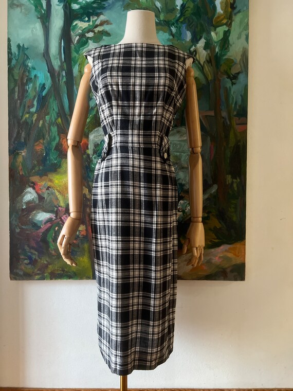 1950s 1960s Black and White Plaid Shift Dress - image 10