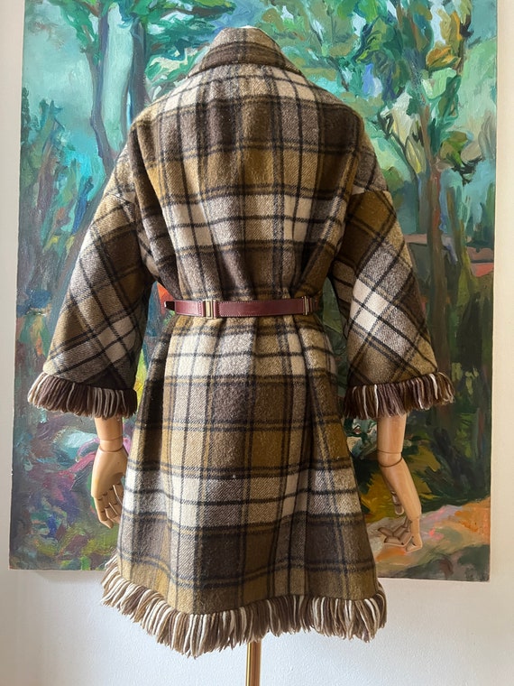 1960s  Green Plaid Oversized Coat With Fringe - image 5