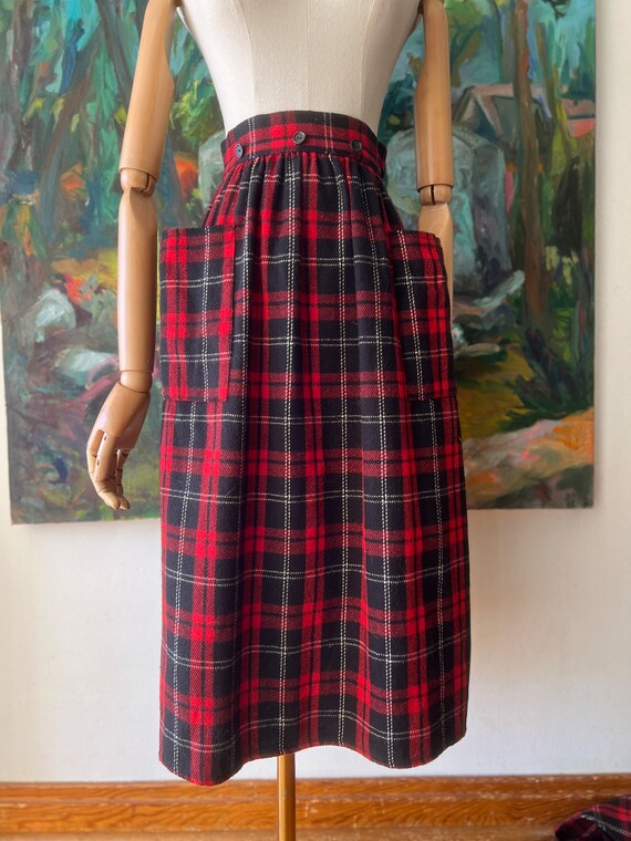 1970s Red Plaid pinafore with removable top - image 5