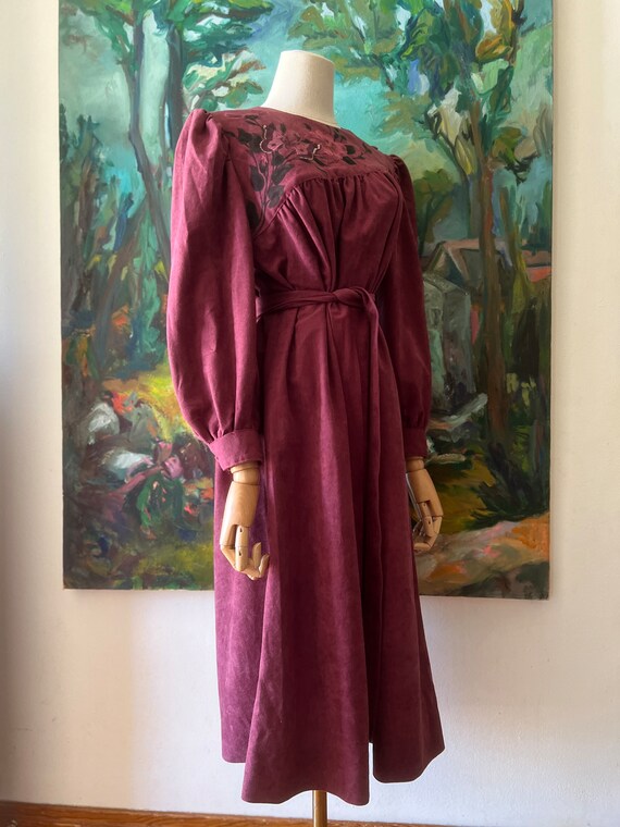 1980s mauve handpainted dress - image 3