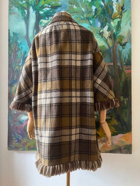 1960s  Green Plaid Oversized Coat With Fringe - image 9