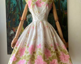 1950s early  1960s White and Pink Rose Print Fit and Flare Dress
