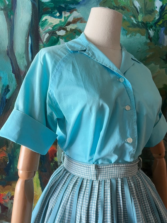 1950s  sky blue button up blouse - image 5
