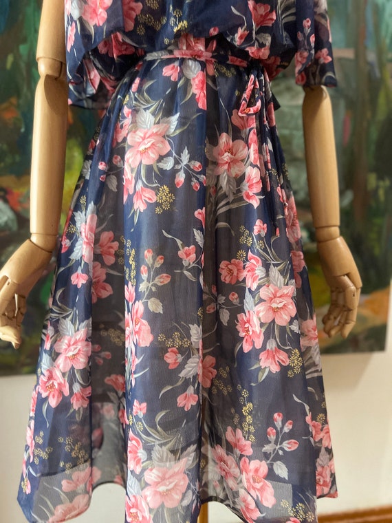 1970s  Slightly Sheer Navy and Pink Floral Print … - image 9