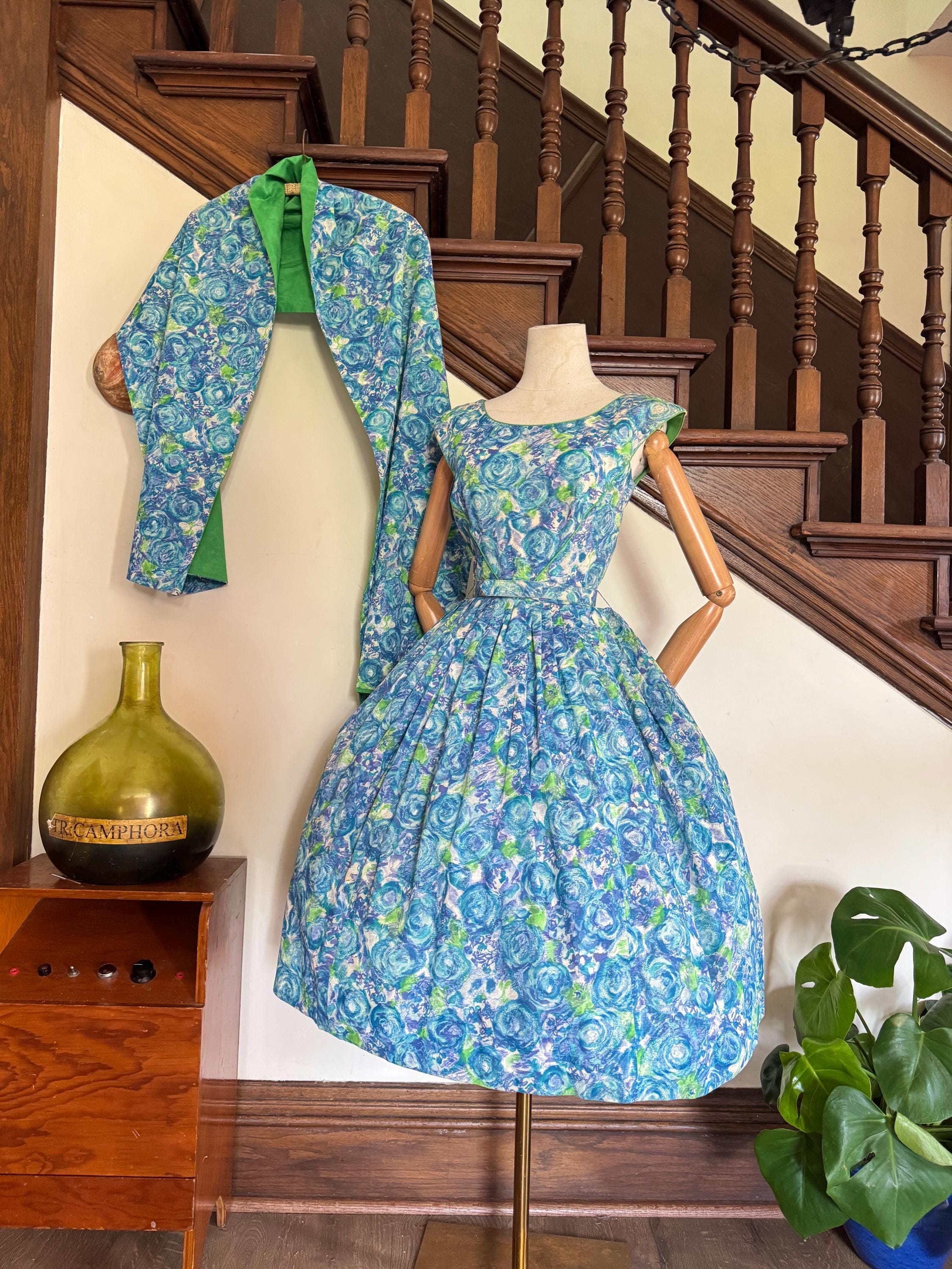 fit and flare 50s dress Vintage 50s 60s Blue Floral Fit & Flare Midi Dress main image 1