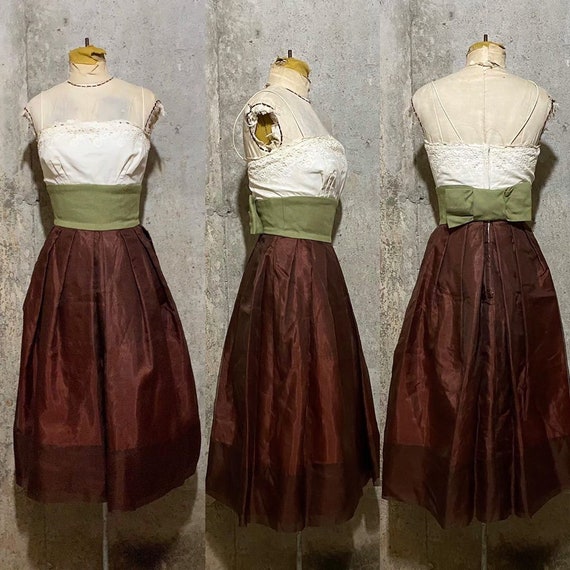 1950s White Green and Brown Color Blocked Sun Dres