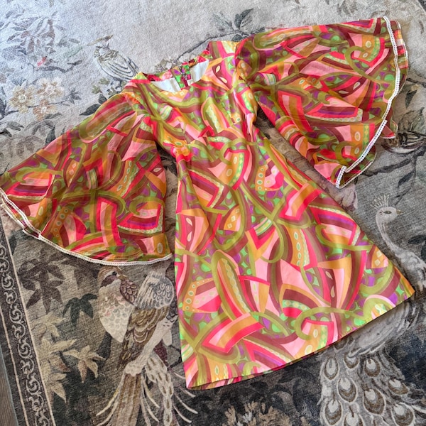1960s  Psychedelic Chiffon Angel Sleeve Shift Dress