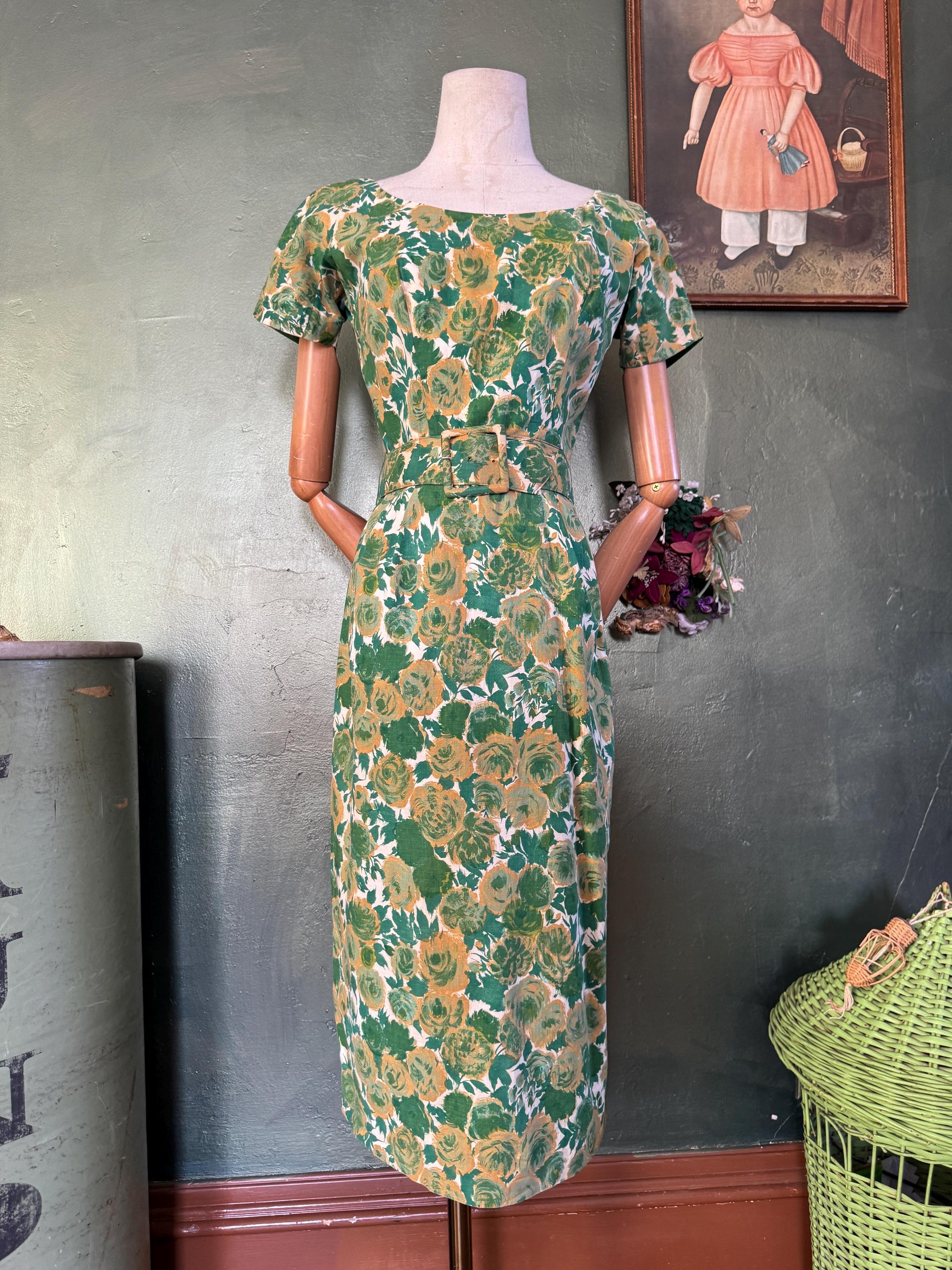 1950s Green Rose Print Sheath Dress | Trailer Park Flamingo Vintage