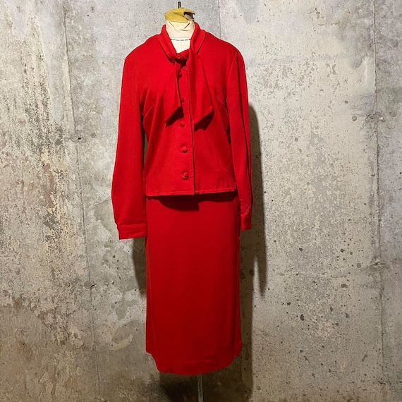 1950s 1960s Red Suit