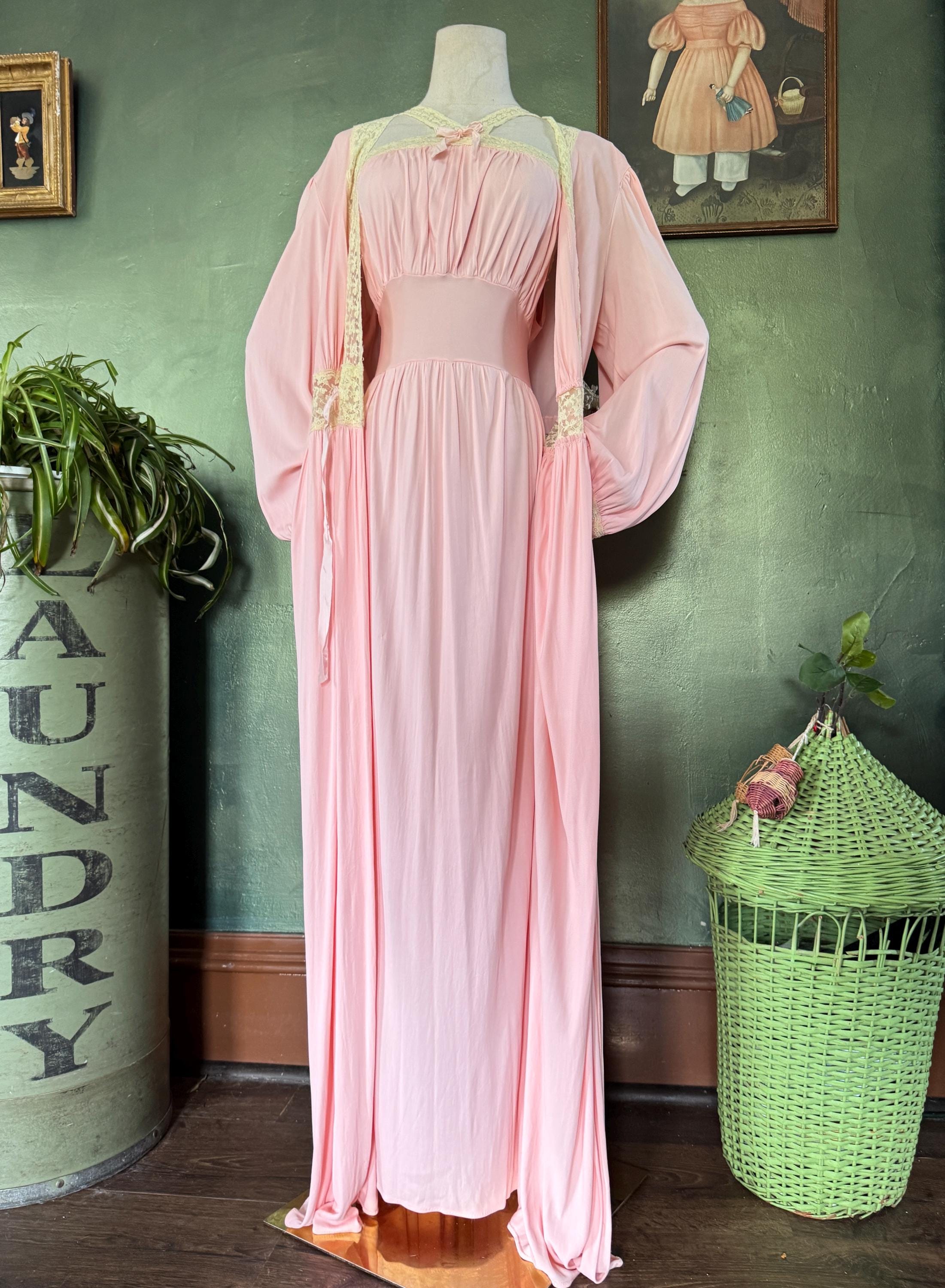 1940s  Pink Nylon Peignoir Halter Set