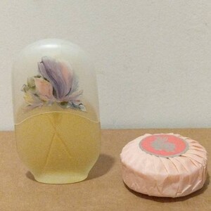 Vintage LE JARDIN  Max Factor Eau De Toilette Spray 1 oz. EDT Soap 2 oz. Lot Set