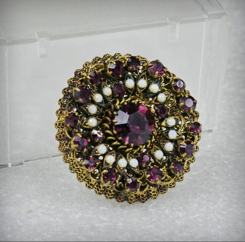 garnet USSR Beautiful vintage brooch or pin 60s