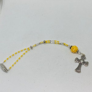 CROSS (Yellow & Crystal) Car Accessories Rear View Mirror Car Charm