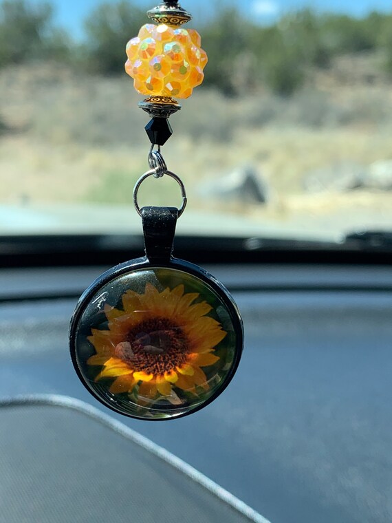 SONNENBLUME Gelb-Schwarz Auto Anhänger, Autozubehör Rückspiegel Dekoration,  Blumen Auto Dekor, neues Auto Geschenk, Mädchen Auto Zubehör - .de