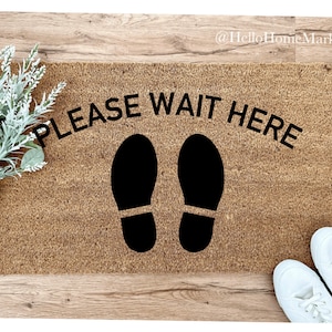 Please wait here - Boot prints - Shoe soles - Wait outside - Shoe prints - Housewarming gift - Front porch mat - Year round Doormat