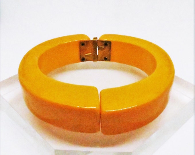 Bakelite Clamper Bracelet Vintage Butterscotch Bakelite Etsy