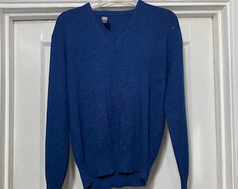 Maglione puritano vintage blu con scollo a V