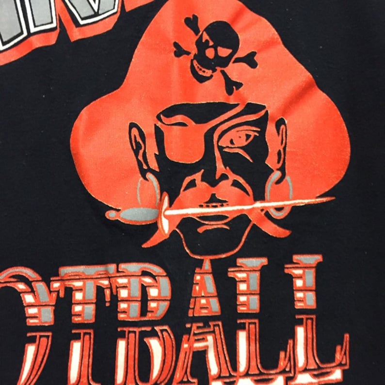 Vintage Jerzees Pirates Football T-shirt Size Large
