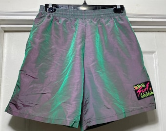 Shorts brillantes estilo surf vintage