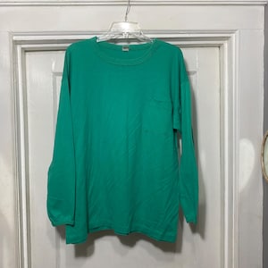 Vintage Single Stitch Blank Green Long Sleeved Pocket T-Shirt