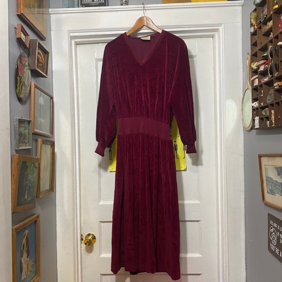 Vintage Jonathan Logan Velour 1970s Maroon Dress - image 2