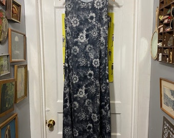 Vintage 90s/Y2k I Die For You Grey Daisy Print Dress