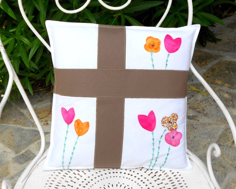 Coussin d'application, Coussin Fait à La Main, Blanc, Applique de Fleur, Lancer, Dos d'enveloppe