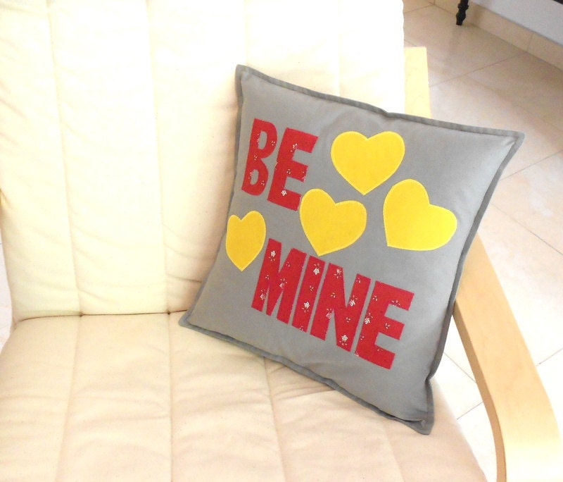 Coussin d'application, Coussin Fait à La Main, Gris, de Saint-Valentin, Applique Cœur, Dos d'envelop