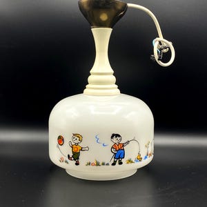 Vintage 1960er Jahre Kinder Hängelampe - Retro Glas Deckenlampe mit Verspielter Kinder Illustration