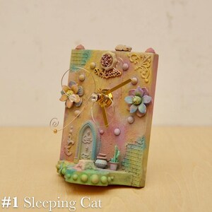 Un mondo in miniatura: orologi da tavolo unici (9 modelli)