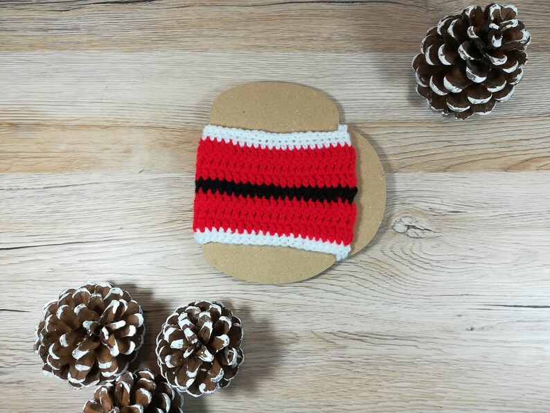 Santa Mug Cosy Crochet Pattern, Christmas Crochet Mug Cozy Pattern, Mug Sleeve, Cup Cozy, Printable PDF Digital Download image 5