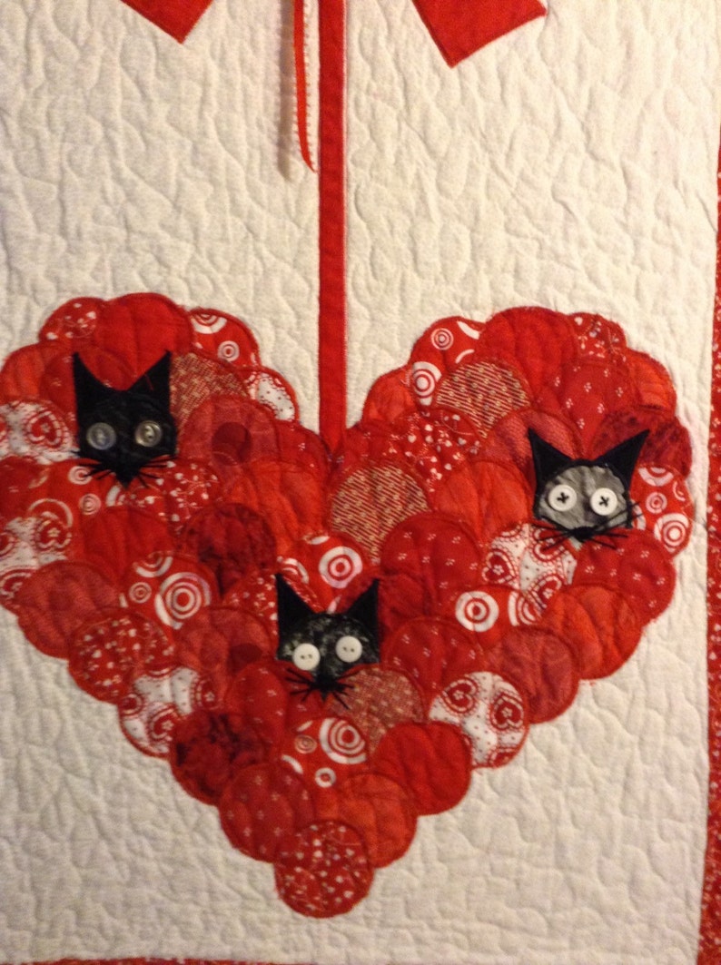 Heart Quilt, Black Cat Quilt , Red Heart Quilt , handmade Patchwork Quilt , Shell Design Wallhanging image 4