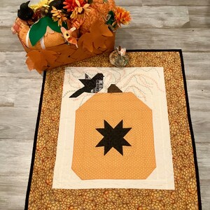 Fall Quilt, Pumpkin with Black bird ,handmade Autumn Decor, Homestead ,Country