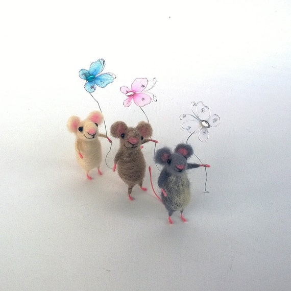 Wool Mouse Needle Felted Mouse Miniature Animal Felt Mouse White Mouse  Needle Felt Mouse Felted Mice Waldorf Animal Toy Cute Felt Mouse 