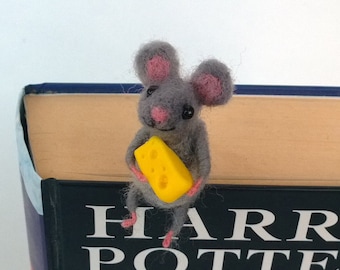 Christmas gift Bookmark miniature mouse with cheese Unique bookmark Animal miniature Funny gift idea Comical idea Book lovers figurine