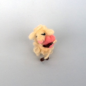 Valentines day gift Miniature lamb Mother&#39;s day gift Sheep Lamb pink heart Woolen animal felted Aries needle felt ewe Organic gift Soft