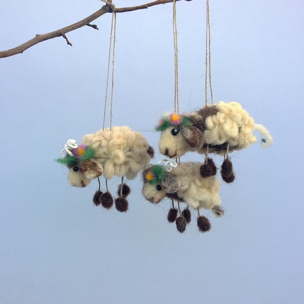 Felted sheep Lamb ornament woolen animal Ram Aries needle felted ewe Easter decoration Gift sheep miniature Hanging decoration Organic gift