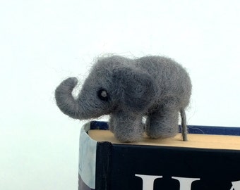 Felt miniature elephant bookmark Book lover elephant Animal miniature Back to school unique bookmark gift Figurine bookmark graduation