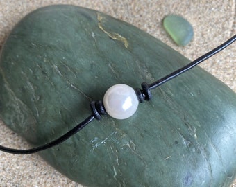 BLACK LEATHER CHOKER 16" with Pearl Finish Glass Bead/Minimal Pearl Necklace/Beachy Boho Jewelry Gift