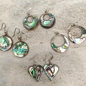 Vintage Abalone Shell Resin Geometric Pattern Barrette Earrings Set Cir 1980s Abalone Circle Earrings | June & Simple main image 3
