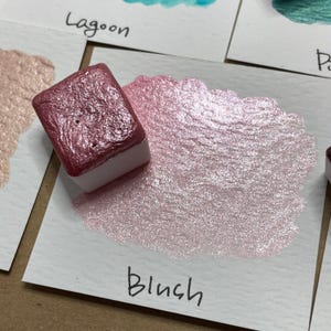 ブラッシュピンク 手作りのキラキラ水彩絵の具