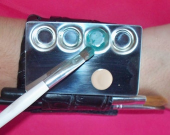 4 Well Mixing Palette for makeup, nail art, lash extensions, paint, and skin creams // artist palette // makeup palette