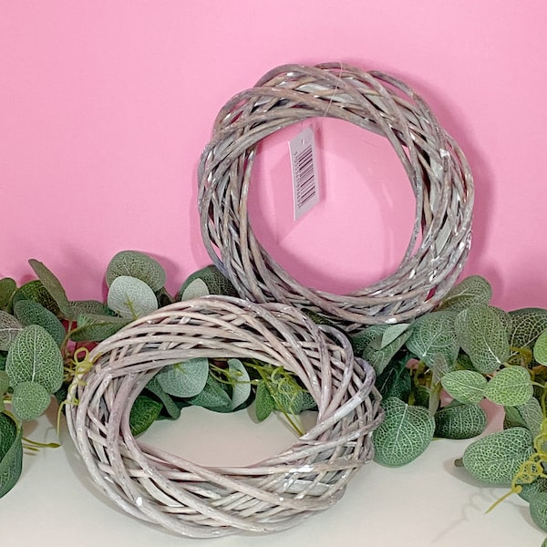 Beadology Wicker Wreath, 20cm