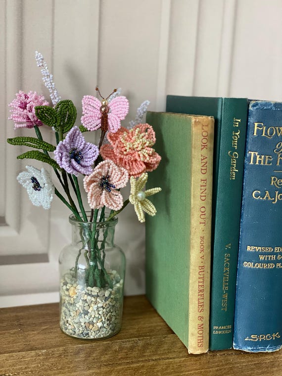 Beaded Flower Craft Kit: Afternoon Tea Vase, DIY Floral Arrangement