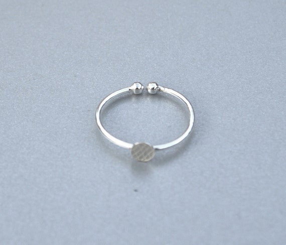adjustable ring base