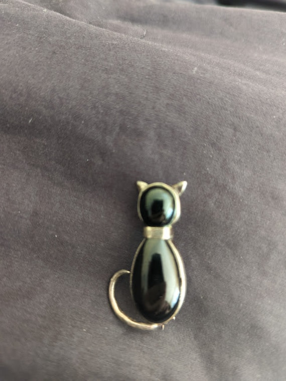 Vintage Sterling Silver and Onyx Cat Brooch