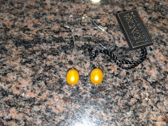 Beautiful Vintage Honora Drop Earrings-NWT - image 1