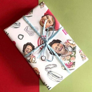 Hyacinth Bucket / Keeping Up Appearances Wrapping Paper image 1