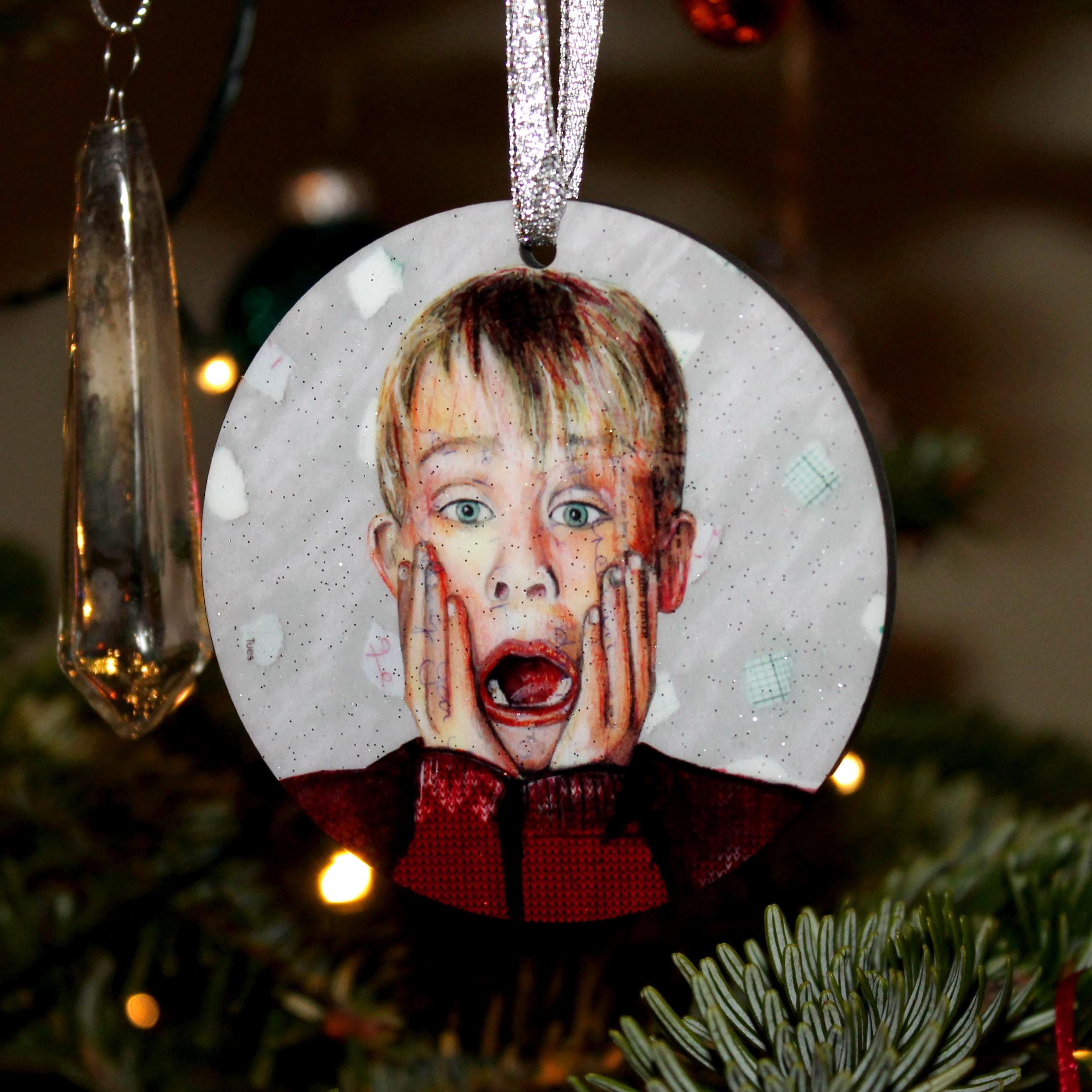 ホーム・アローンのクリスマスオーナメント – 面白いケビンの顔の
