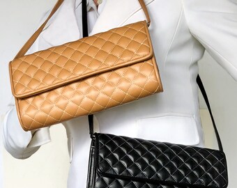 Clutch aimee de cuero acolchado en piel de cordero con correa de hombro extraíble